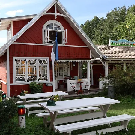 بيت ضيافة Kuelalistemaja