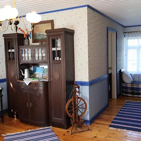 Kuelalistemaja * Leesi