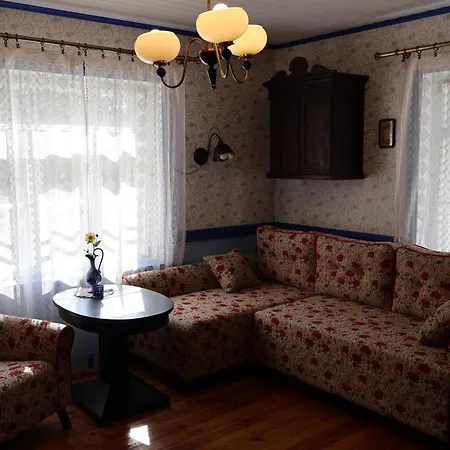 بيت ضيافة Kuelalistemaja