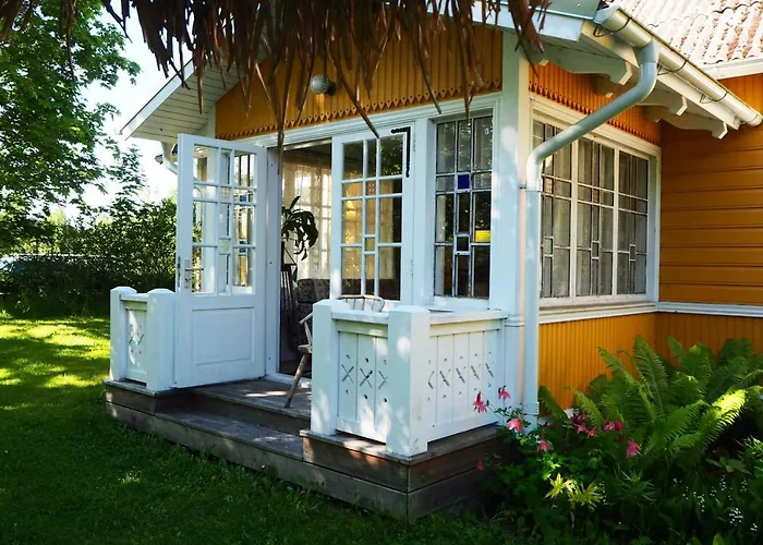 Kuelalistemaja 3* Leesi